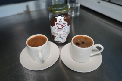 Bu da zeytinli Türk kahvesi