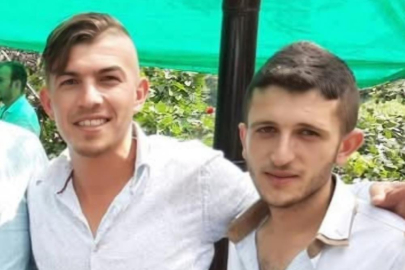 Evinde 2 arkadaşını öldürüp teslim oldu