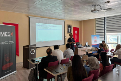 Habercilere yapay zekâ destekli medya eğitimi