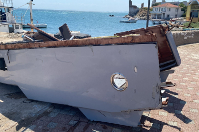 Kazada parçalanan tekne vinçle karaya çıkarıldı