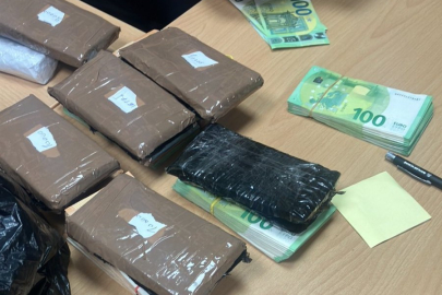 Sınır kapısında 166 bin Euro değerinde kaçak altın ve döviz yakalandı