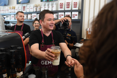 Bursa'da gençlerin yeni buluşma noktası: Genç Kafe