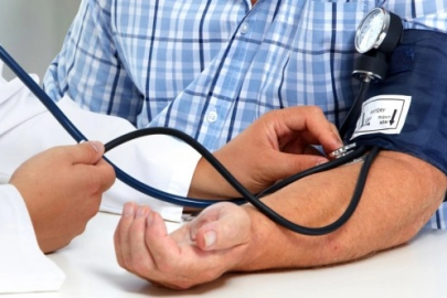 "Sıcak havalarda tansiyon dalgalanmalarına karşı önlem şart"