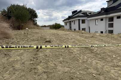 Villa bahçesine gömülü ceset bulundu