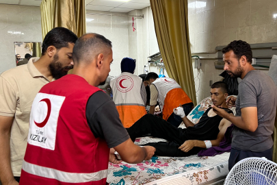 Türk Kızılay Gazze’ye her gün sıcak yemek ulaştırıyor