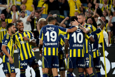 Fenerbahçe, ligdeki ilk galibiyetini aldı