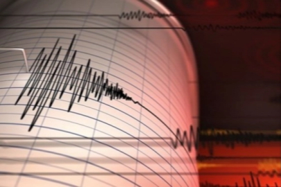 Sındırgı'da şiddetli deprem