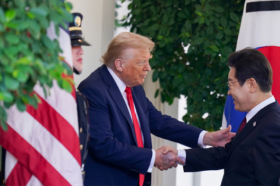 Trump'ın elindeki morluk hakkında Beyaz Saray'dan açıklama