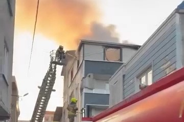 Bursa’da yangın paniği: Anneanne torununu alevlerden böyle kurtardı