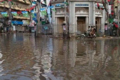 Pakistan'da muson yağışları nedeniyle can kaybı 881'e yükseldi