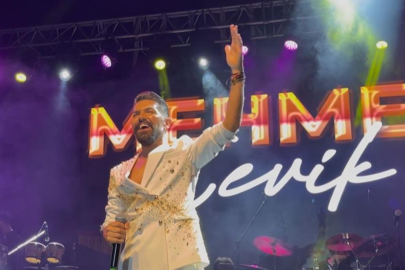 Mehmet Çevik Gemlik’te memleketi için ücretsiz sahne aldı