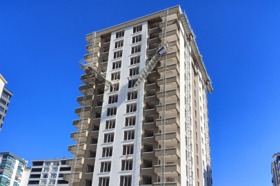 Asansörden düşen inşaat işçisi kuzenler hayatını kaybetti