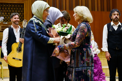 Emine Erdoğan, Gazze için düzenlenen flamenko gösterisine katıldı