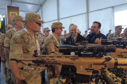 BORAN VII'de Türk jandarmasına Endonezyalı yarışmacılardan övgü