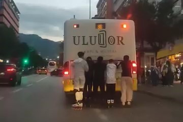 Bursa'da gençlerin tehlikeli yolculuğu