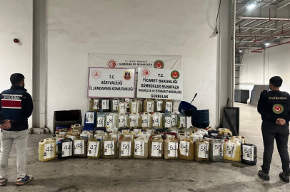 İran'dan gelen otobüste 1 ton sıvı metamfetamin ele geçirildi