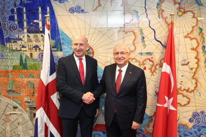 Bakan Güler, İngiltere Savunma Bakanı Healey ile görüştü