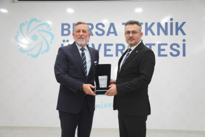 Burkay: Türkiye’nin İkinci Yüzyılı’nı gençler inşa edecek