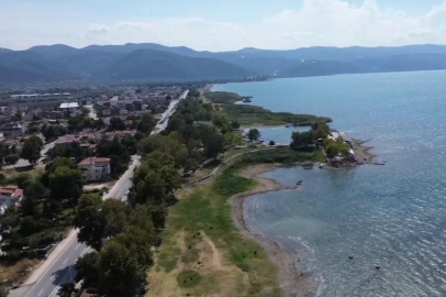 Papanın geleceği ve deprem hareketliliği, İznik'e olan ilgiyi artırdı