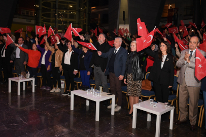 Atatürk’ün Bursa’ya gelişinin 103’üncü yıl dönümü Osmangazi’de muhteşem gösteriyle kutlandı