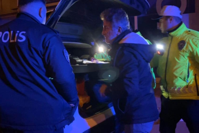 Bursa'da alkollü yakalanan sürücü aracını öve öve bitiremedi