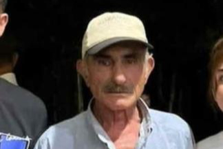 Aynı evde yaşadığı eski gelinini tüfekle öldürdü