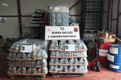 Bursa'da kaçak motor yağı üretim yerine baskın