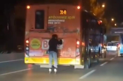 Bursa'da otobüsün arkasında tehlikeli yolculuk