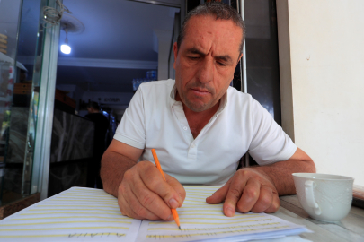 48 yaşında okuma-yazma öğrenip ehliyet aldı