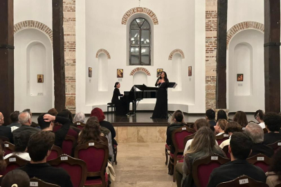 Aziz Panteleimon Kilisesi'nde "Güz Resitali"