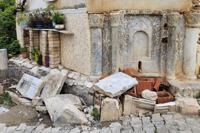 Roma dönemi mermer çeşme tahrip edildi