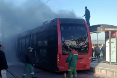 Bursa'da İpek Böceği tramvayında yangın paniği