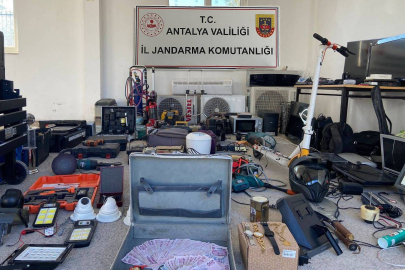 10 evden hırsızlık yapan şüpheli JASAT tarafından yakalandı