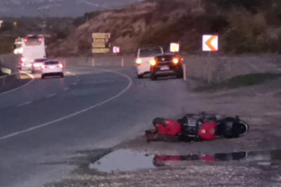 Park halindeki otomobile çarpan sürücü ölümden döndü