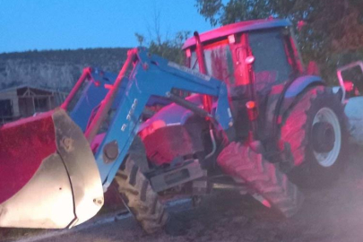 Bilecik'te traktör ile minibüs çarpıştı: 3 yaralı