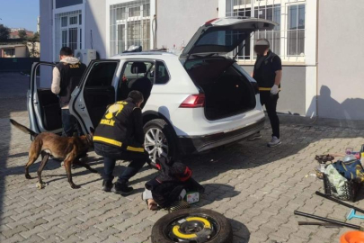 Bursa'da polisin şüphe üzerine durduğu araçtan uyuşturucu çıktı