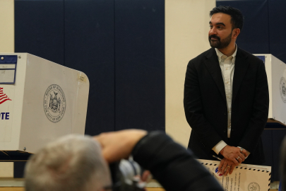 New York Belediye Başkan adayı Mamdani oyunu kullandı