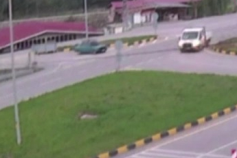 6 kişinin yaralandığı feci kazanın görüntüleri ortaya çıktı