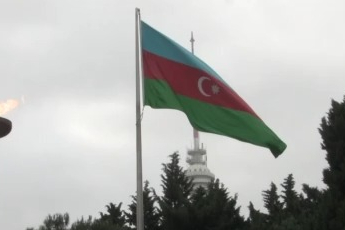 Azerbaycan’da Karabağ zaferinin 5. yılında askeri bandolardan geçit töreni