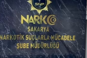 Şehri birbirine katan araçtan 25 bin 750 adet sentetik ecza ilacı çıktı