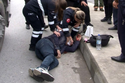 Yolun karşısına geçmeye çalışan yayaya hafriyat kamyonu çarptı