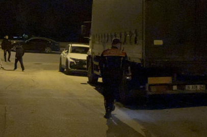 Bursa'da tartıştığı komşusunu silahla vurarak ağır yaraladı