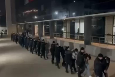 Bursa'da bilişim dolandırıcılarına eş zamanlı şafak operasyonu