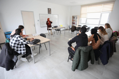 Nilüfer Belediyesi’nden engelli bireylere ücretsiz E-KPSS kursu