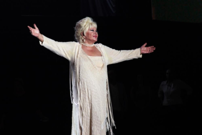 Sanat dünyasını üzen haber: Muazzez Abacı hayatını kaybetti