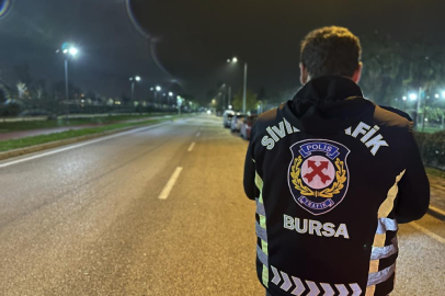 Bursa'da sivil trafik ekiplerinden gece denetimi