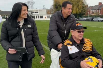 Acun Ilıcalı'dan, Hull City taraftarı Owen Griffiths'e jest