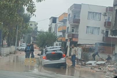 Dolgu yolda mahsur kaldı