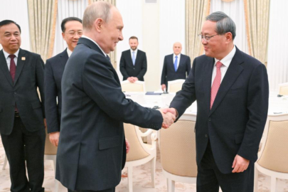 Putin, Çin Başbakanı Li ile bir araya geldi