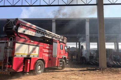 Bursa’da palet fabrikası alevlere teslim oldu